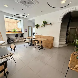 Hostel People & Places